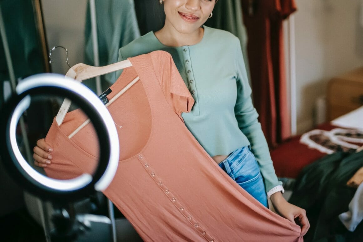 Promosi Dan Daya Tarik