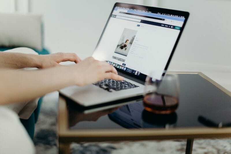UX & UI Designer: Arti, Tugas, dan Tips untuk Menjadi UI/UX