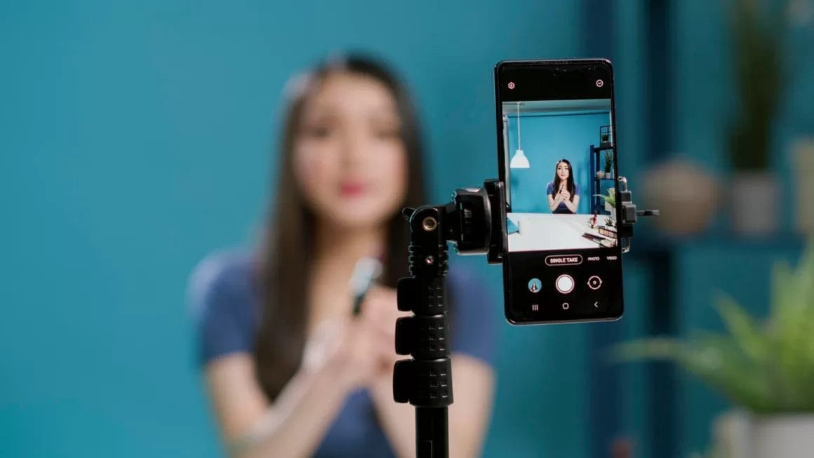 Membangun Koneksi dengan Influencer
