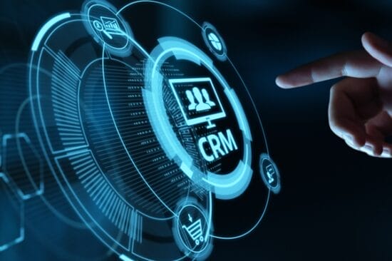 Faktor Penting dalam Memilih CRM Omnichannel: