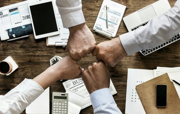 Kolaborasi & Duet Itu Gila Efektif