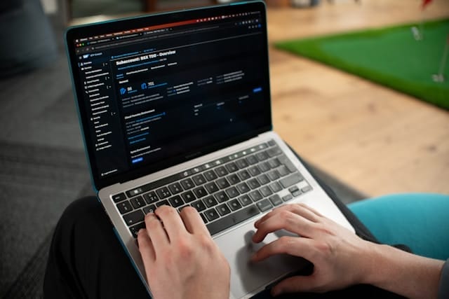 Cloud Computing Adalah : Jenis dan Cara Kerjanya